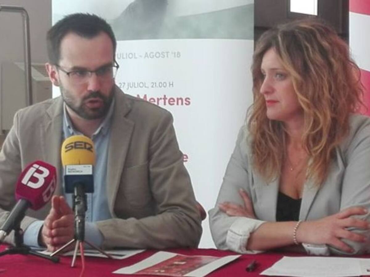 Maó renueva su confianza en Àngela Vallès