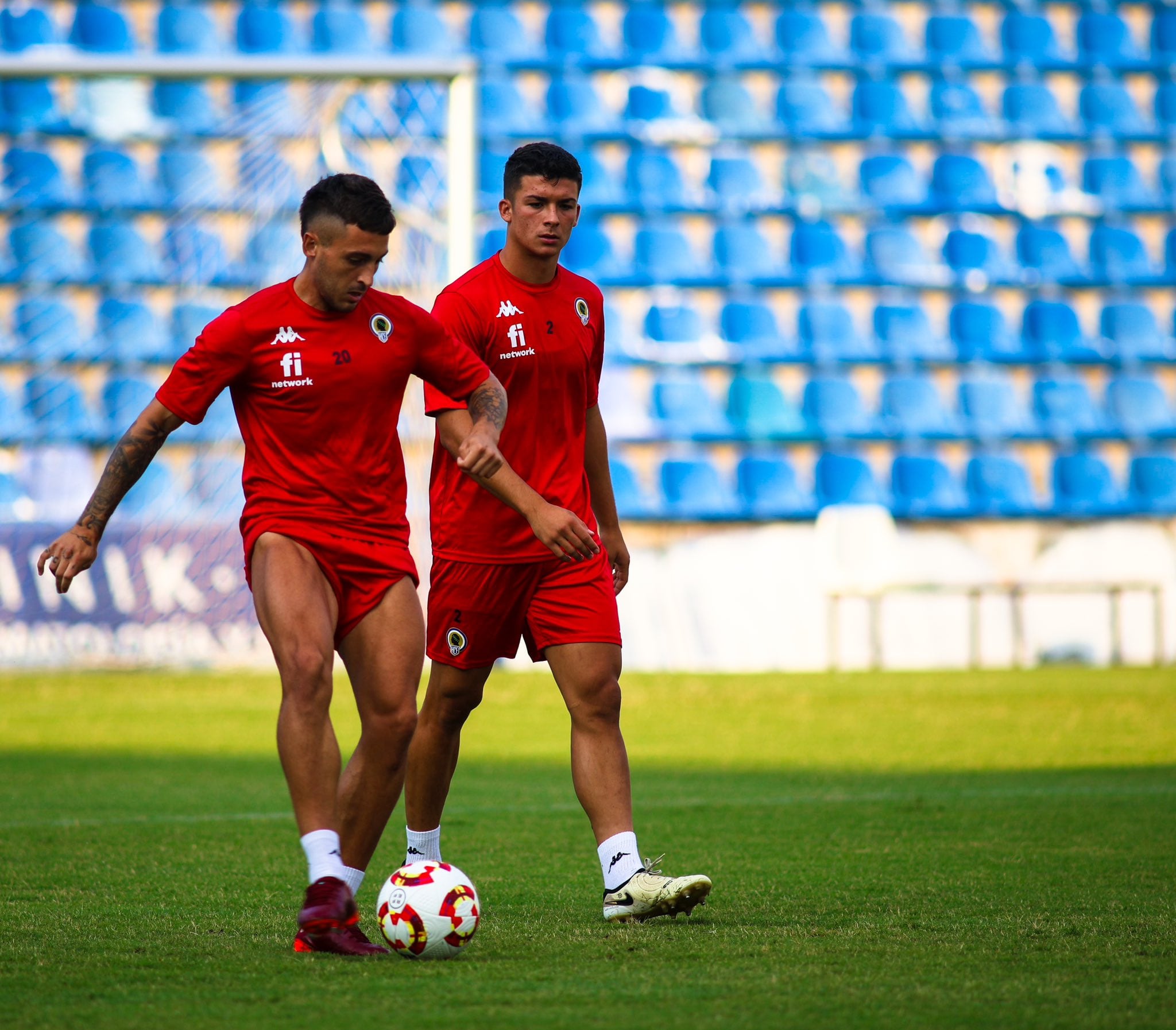 Sotillos controla un balón en el Rico Pérez. Foto: Hércules CF