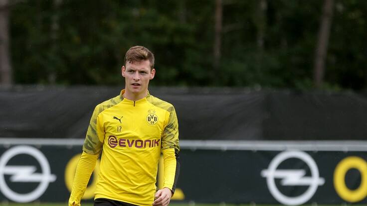 Sergio Gómez al ‘Què t’hi Jugues!’: “Mi voluntad es quedarme en el Borussia, pero tengo que ser ambicioso”