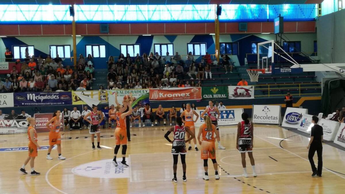 El campeón arrasa (31-65)