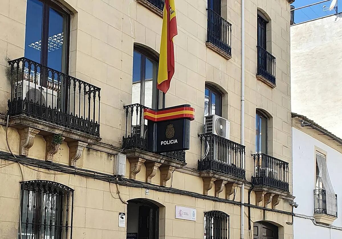 La Policía Nacional detiene en Andújar, a un varón, por un delito con robo con violencia y lesiones