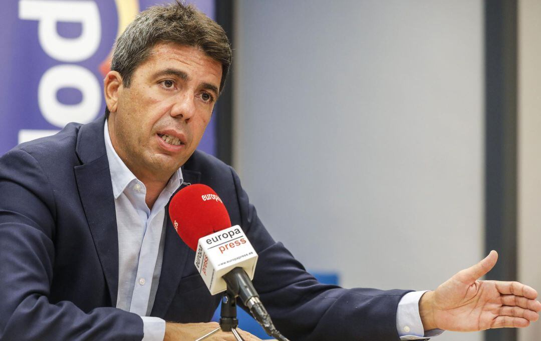 El presidente del PP de la Comunitat Valenciana, Carlos Mazón, interviene en una entrevista con Europa Press