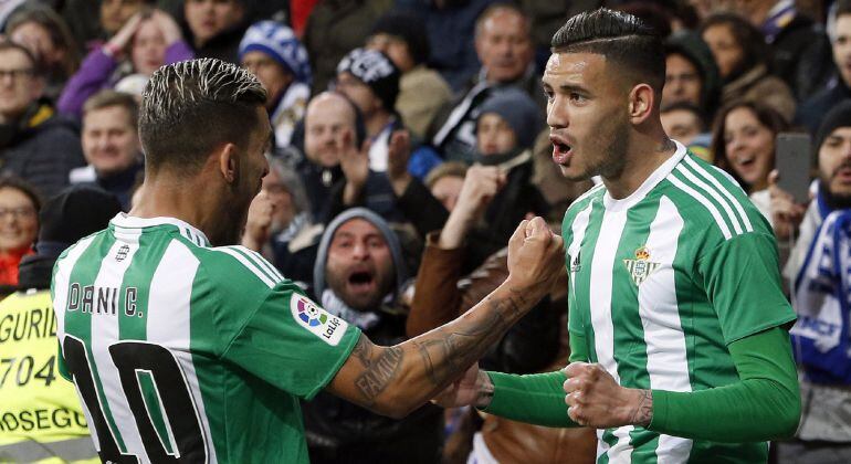 Los jugadores del Betis celebran un gol en el Bernabéu