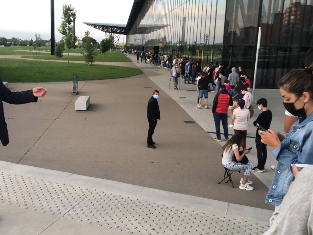 Regresa la normalidad a la vacunación en León tras el caos de este lunes