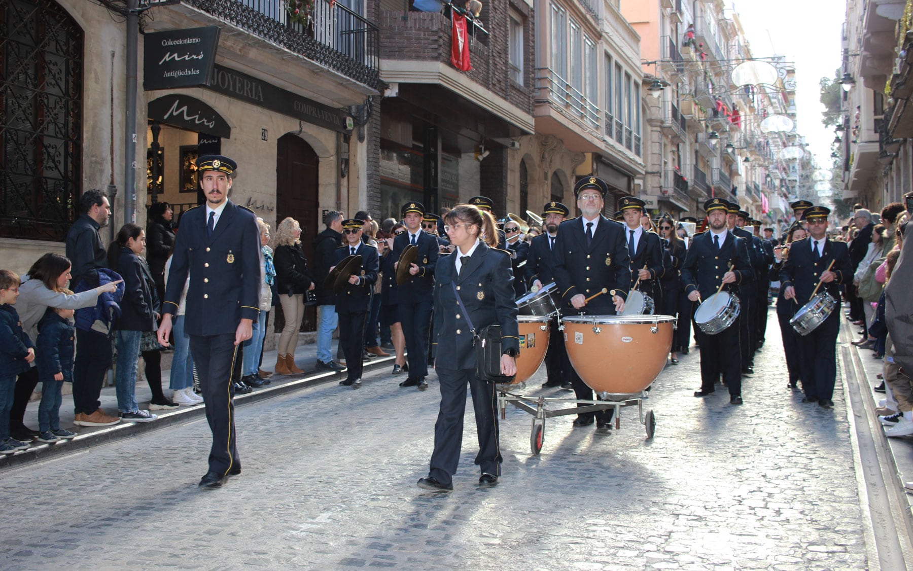 La Música Primitiva Apolo d&#039;Alcoi han obert un any més la desfilada de les Pastoretes