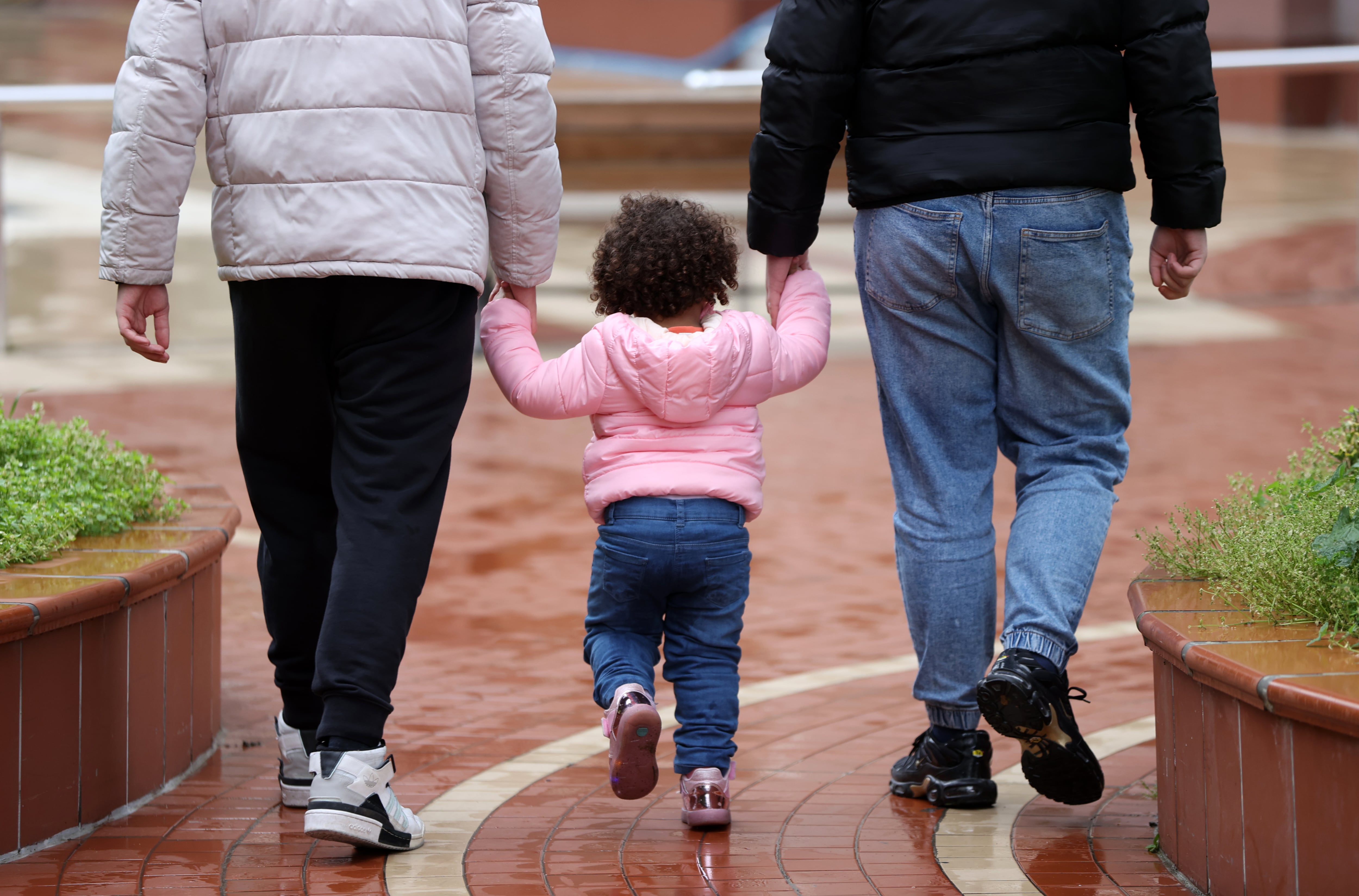 Las familias de acogida de Aragón piden que las normativas en materia de infancia se adapten a la realidad del acogimiento