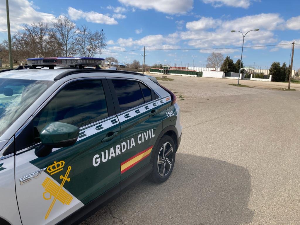 Imagen de archivo de un coche patrulla de la Guardia Civil