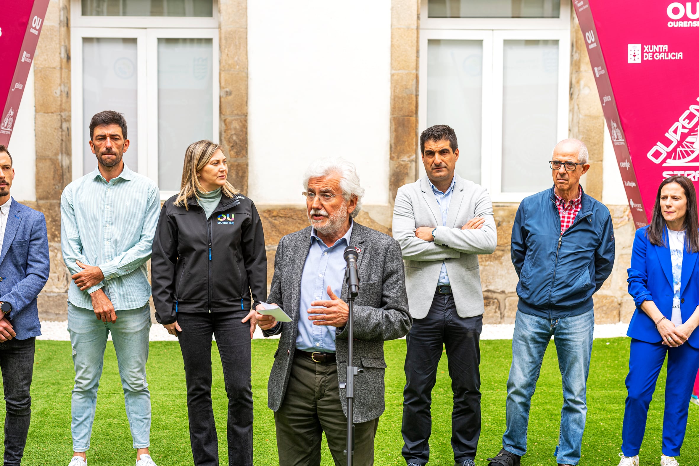 - 12.15 horas: Presentación da VI &quot;Ourense Strade Termal&quot;.- O presidente do Inorde, Rosendo Fernández; o delegado territorial da Xunta en Ourense, Gabriel Alén; Emma González (Xerenta do INORDE), Xiana Carrera (Técnica de deportes do Concello de Muiños), María del Carmen Yáñez Salado (Alcaldesa de Lobios), Antonio Iglesias (Alcalde de Lobeira), Sandra Quintas (Alcaldesa de Bande), Jorge Fidalgo (Concelleiro de Deportes da Cámara Municipal de Montealegre), Otelo Nuno Rodriguez, Eduardo Alberca (Delegado de Ourense da Federación galega de ciclismo), e David Romero (Xerente do RODOSA), presentarán a VI edición da &quot;Ourense Strade Termal&quot; que organiza o Inorde co apoio da Axencia de Turismo de Galicia. Lugar: Pazo Provincial (Deputación de Ourense).