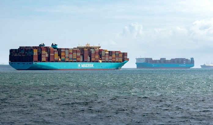 Un megaship en el puerto de Algeciras