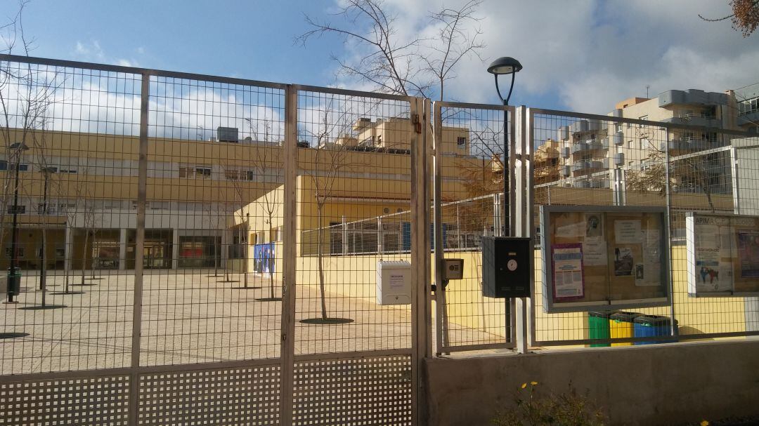 Imagen de un colegio de Vila