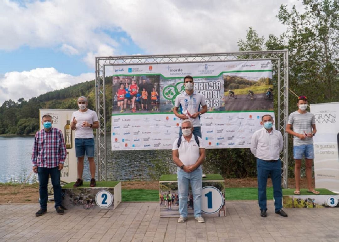 Después de un largo parón, buena aparticipación de cuatro deportistas del Club Natación Pabellón Ourense, en la Arnoia Termal Sports