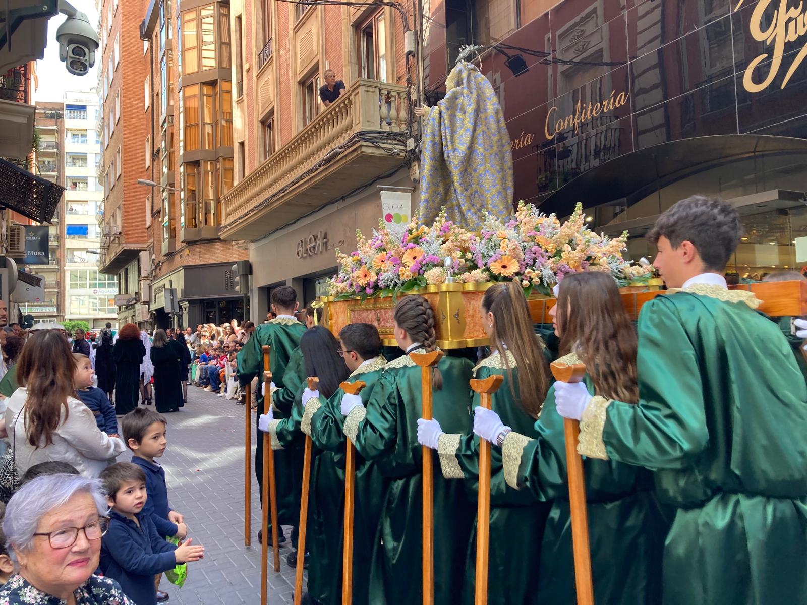 Procesión del Ángel