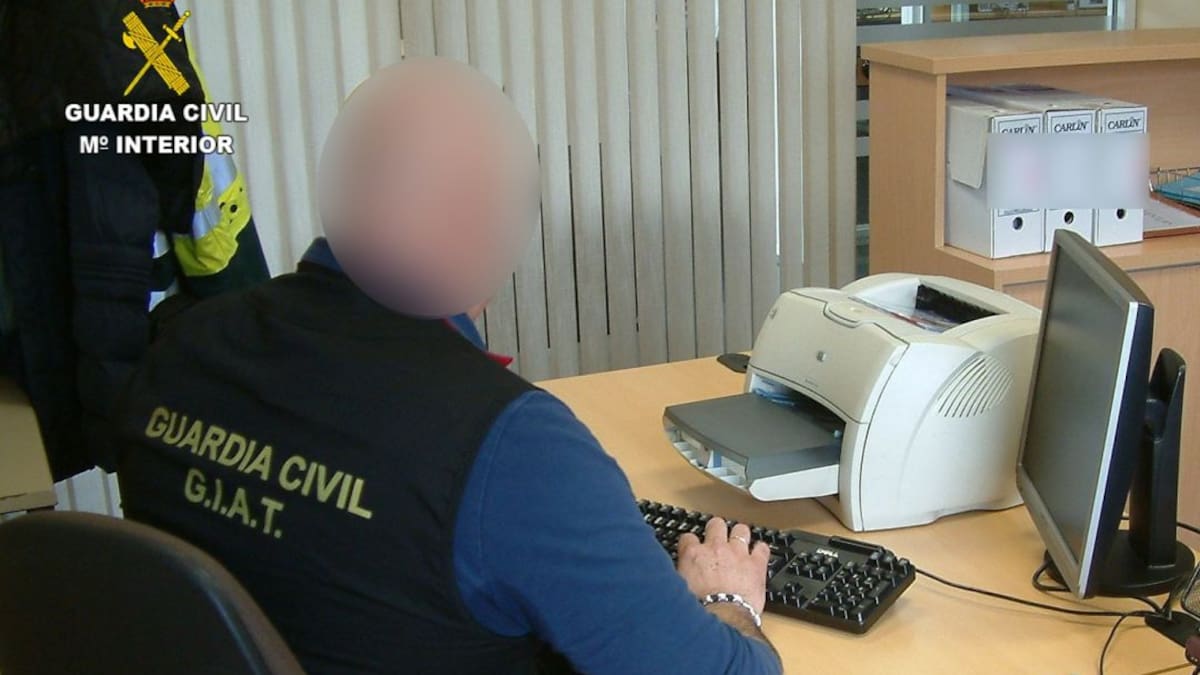 Investigado por causar daños con un vehículo sin carné ni seguro ni ITV