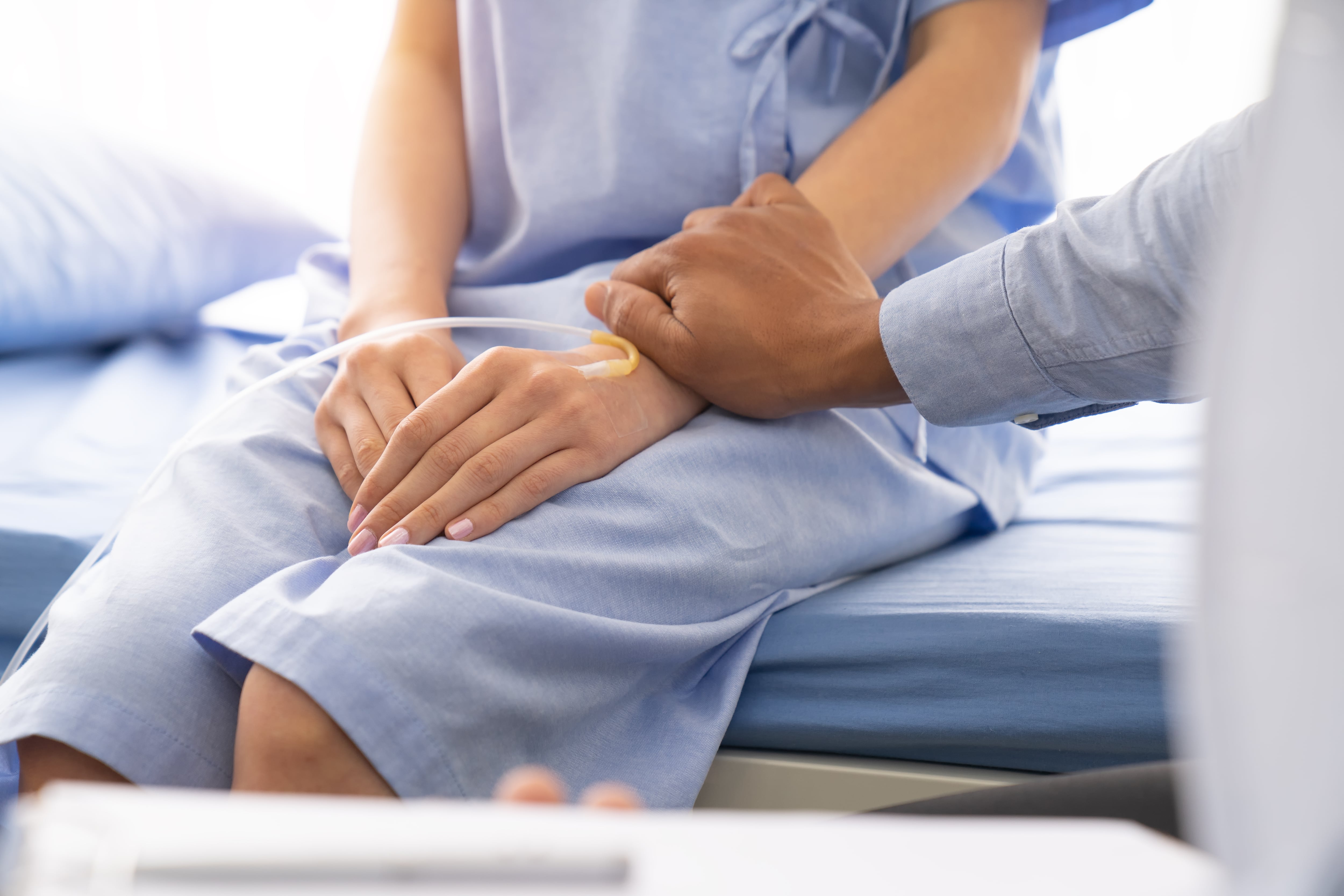 Paciente junto a una doctora