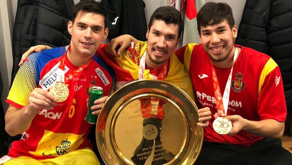 Ángel Fernández, Álex Dujshebaev y Dani Dujshebaev.