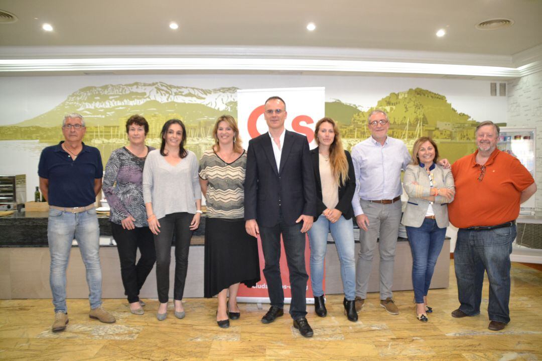 Presentación de parte de la candidatura de Ciudadanos en Dénia, días atrás. 