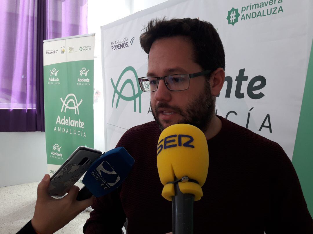 José Ignacio García en la sede de Adelante Andalucía en Jerez