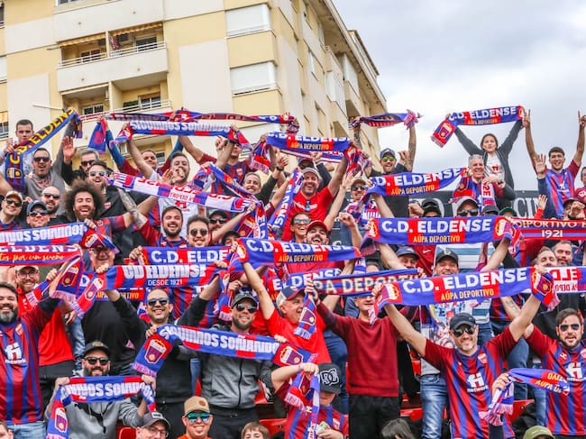 El Eldense ha vuelto a enganchar a su afición