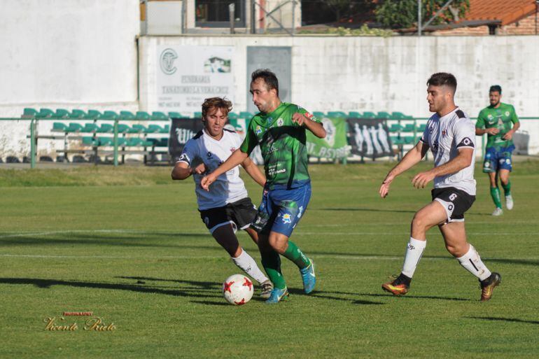 Imagen del partido de ida entre Astorga y Salmantino. Foto oficial del conjunto maragato.