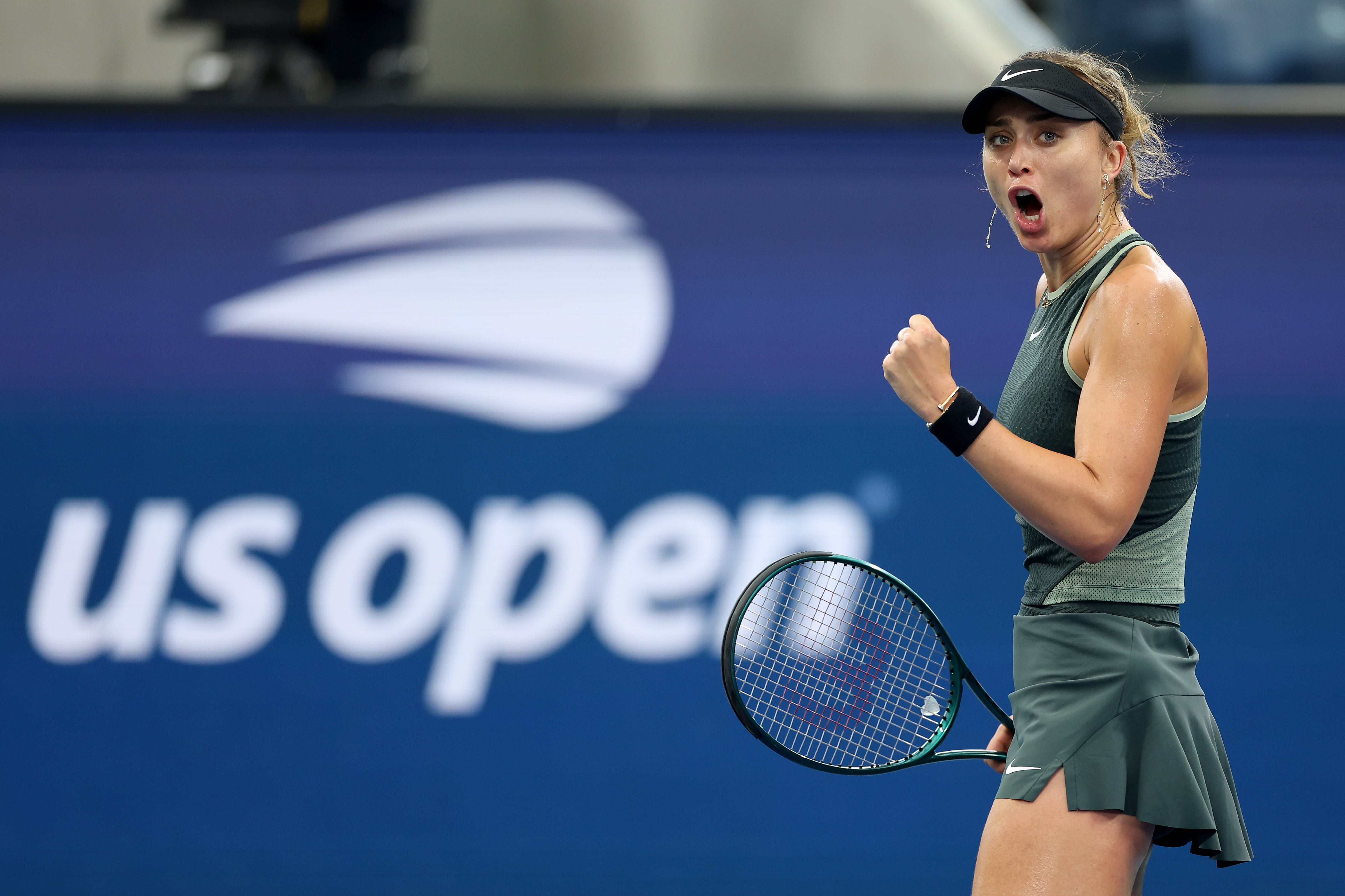 Paula Badosa celebra su triunfo ante Yafan Wang en los octavos de final del US Open