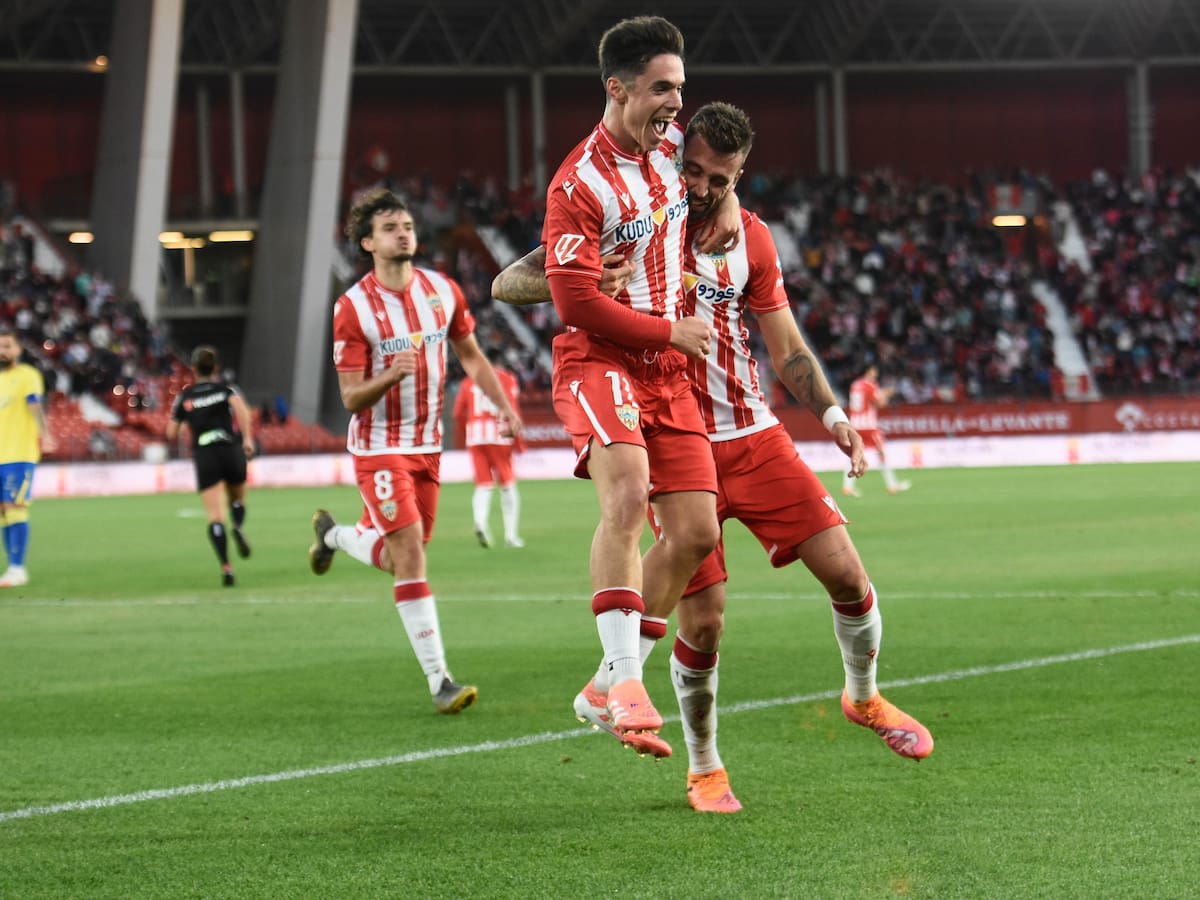 Arribas es la estrella en el XI más cotizado de la historia con 85 millones