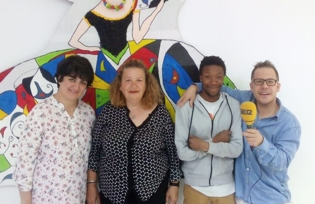 Marisa; Maripaz; Marín y Dani en la Fundación Esfera de Leganés (Comunidad de Madrid)