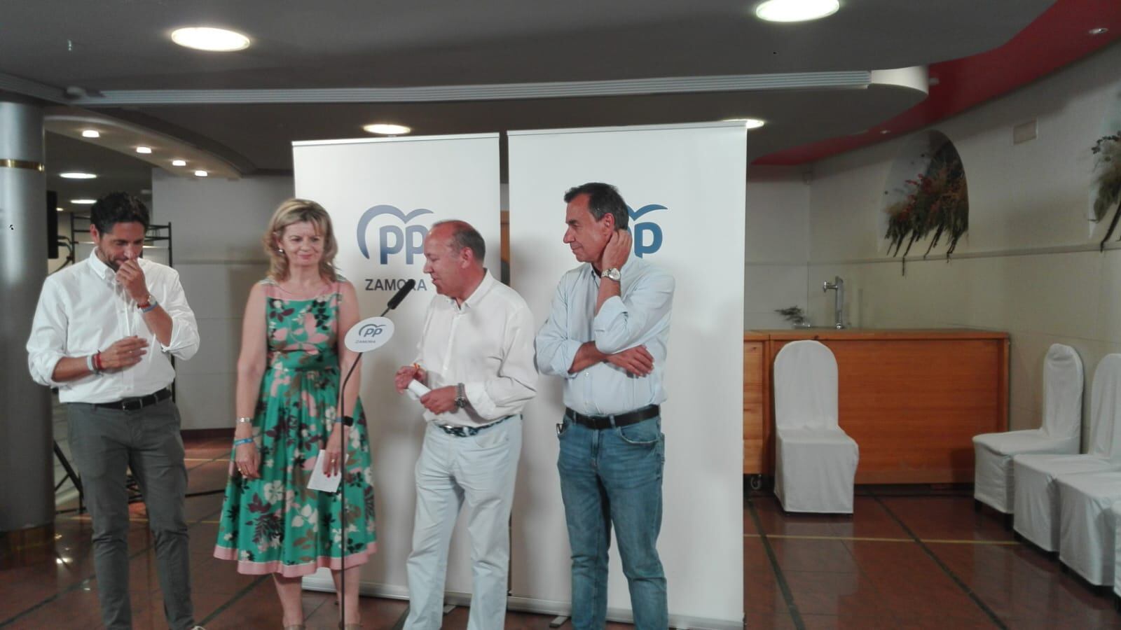 Óscar Ramajo, Elvira Fernández, José María Barrios y Fernando Martínez Maíllo durante la comparecencia de las elecciones del 23J