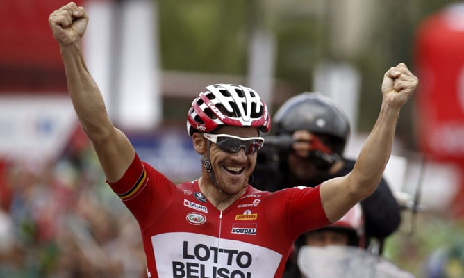 Adam Hansen celebra la victoria en la etapa 19 de la Vuelta 2014.