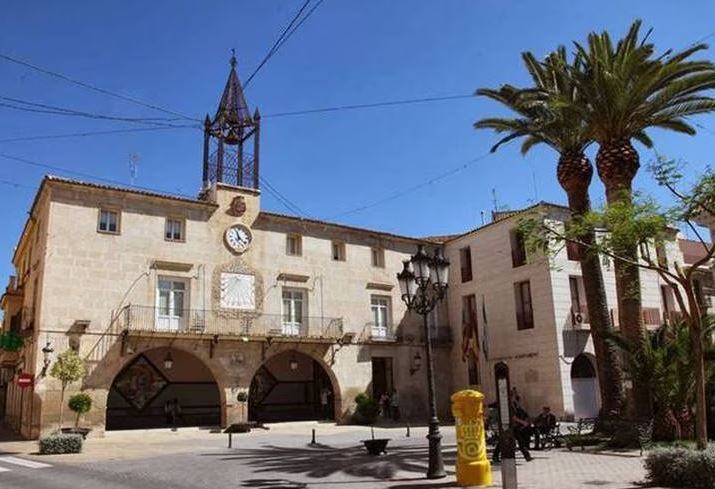 Plaza de España, Ayuntamiento de Novelda, lugar donde han ocurrido los hechos