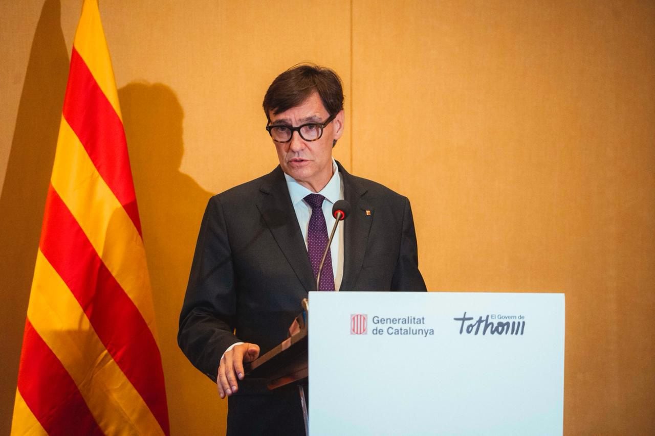 El presidente de la Generalitat, Salvador Illa, ofrece una rueda de prensa durante la última jornada de su visita de una semana a China, este viernes. 