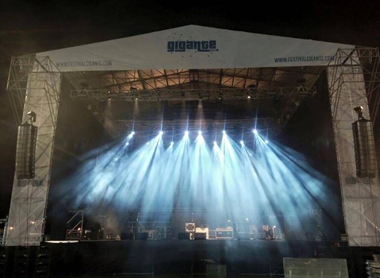 Escenario del Festival Gigante en el año 2015