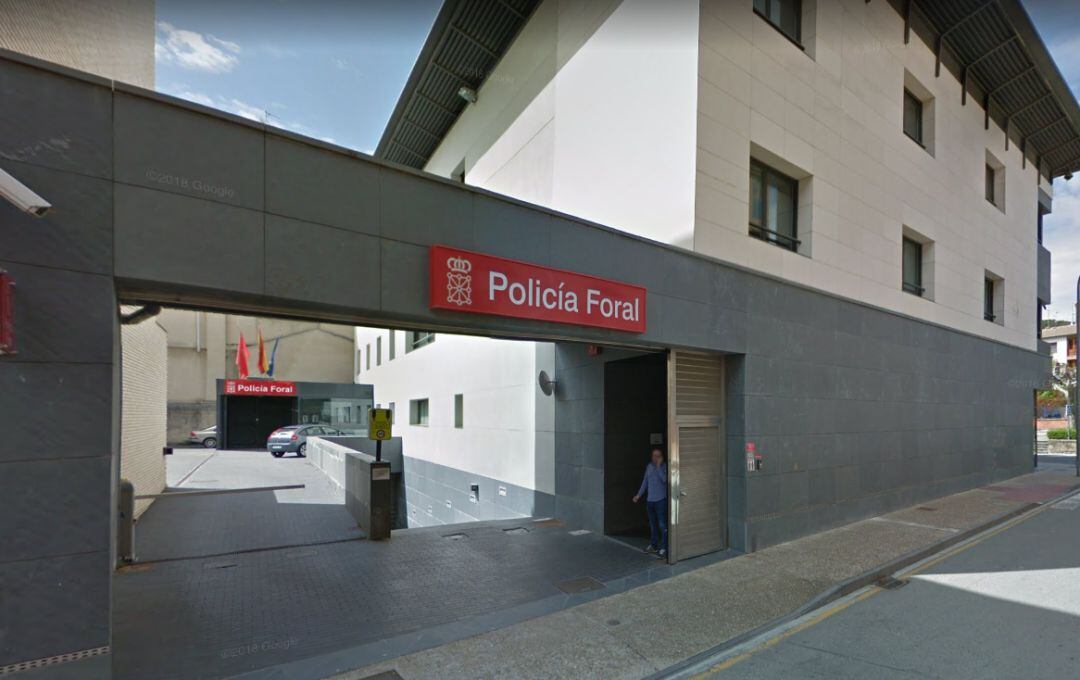 Imagen de la fachada del edificio de la Policía Foral de Navarra en Tudela.