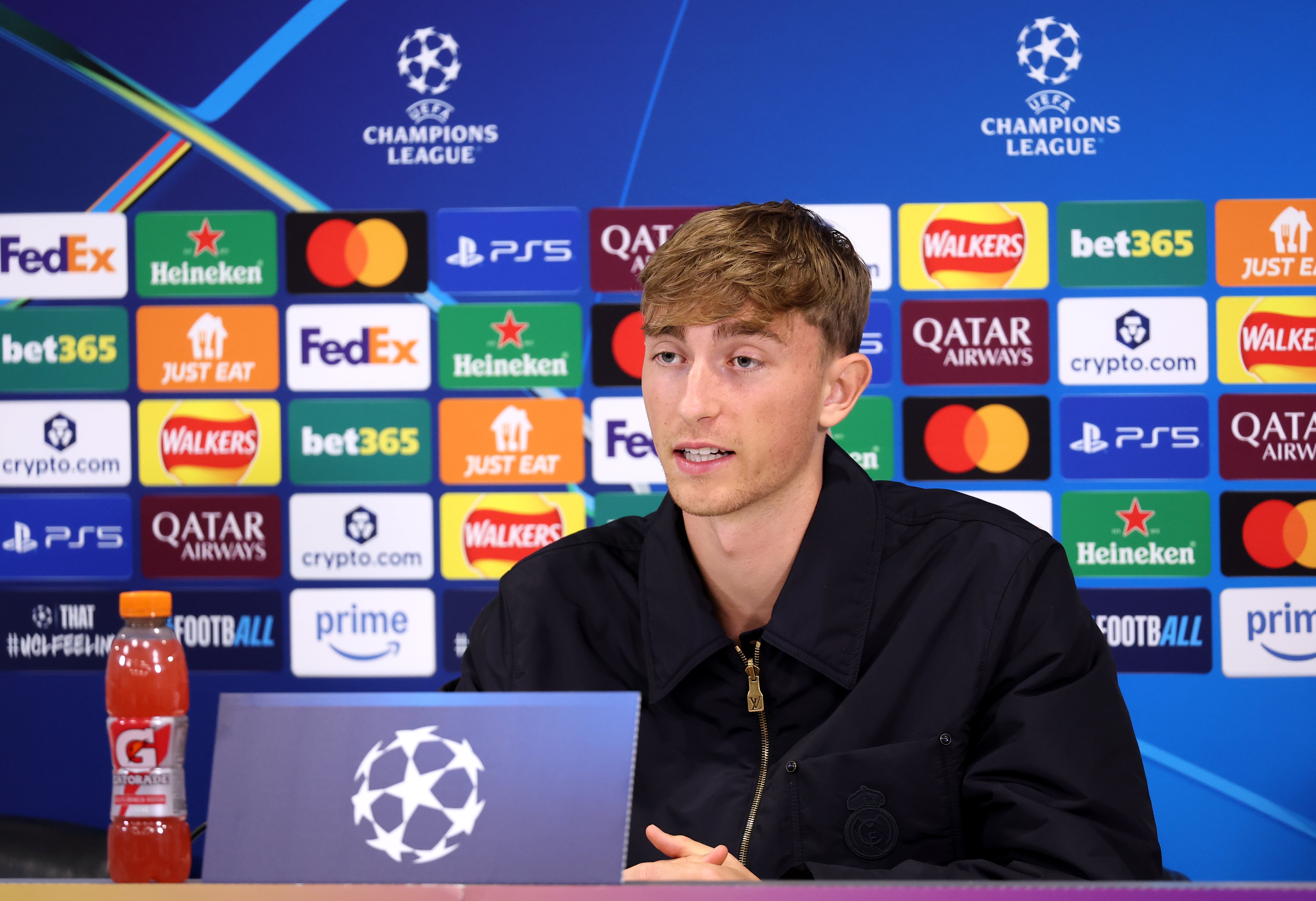 Dean Huijsen, durante la rueda de prensa previa al partido ante el Liverpool