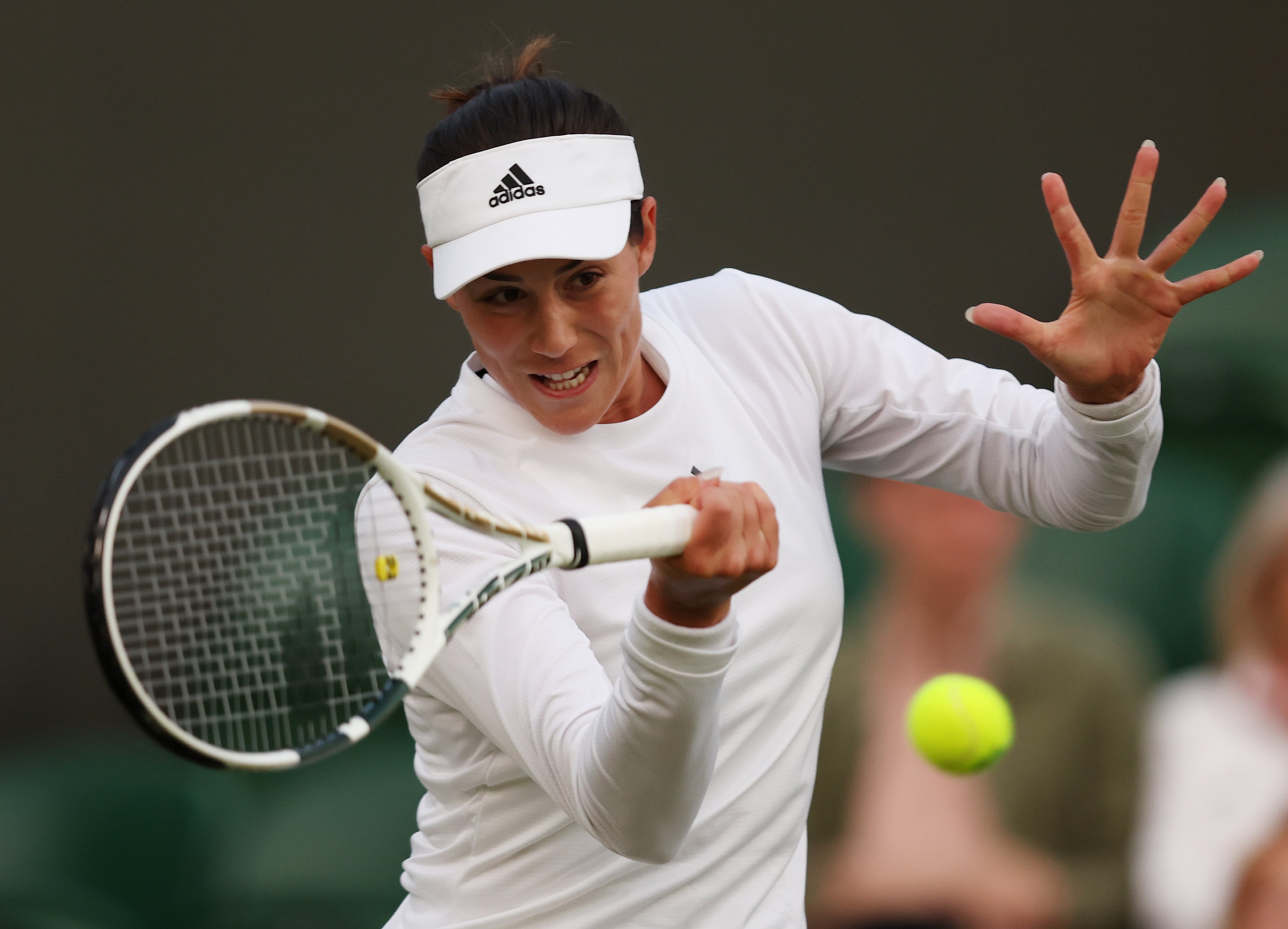 Garbine Muguruza, fuera de Wimbledon en primera ronda. (Photo by Julian Finney/Getty Images)