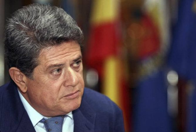 El Gobierno británico le ha exigido a Federico Trillo, como embajador español en Londres, que se comprometa a asegurar que las incursiones en aguas del Peñón &quot;no volverán a repetirse&quot;