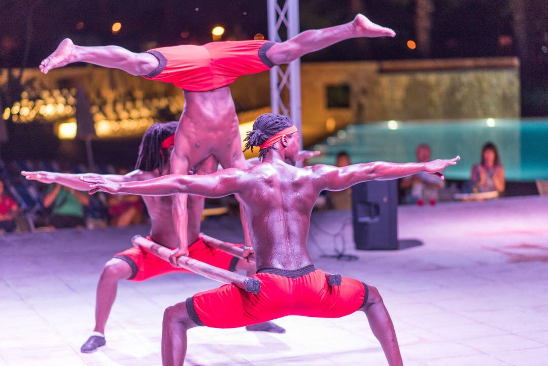Imagen de uno de los espectáculos de la compañía que recala este viernes en Palencia