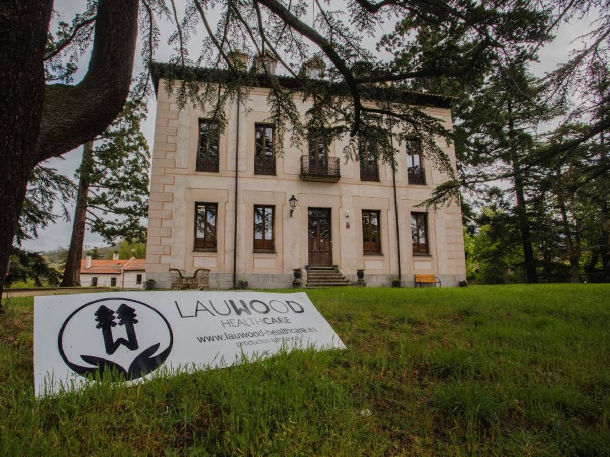 La empresa segoviana Lauwood se une a la Asociación Española de Fabricantes de mascarillas