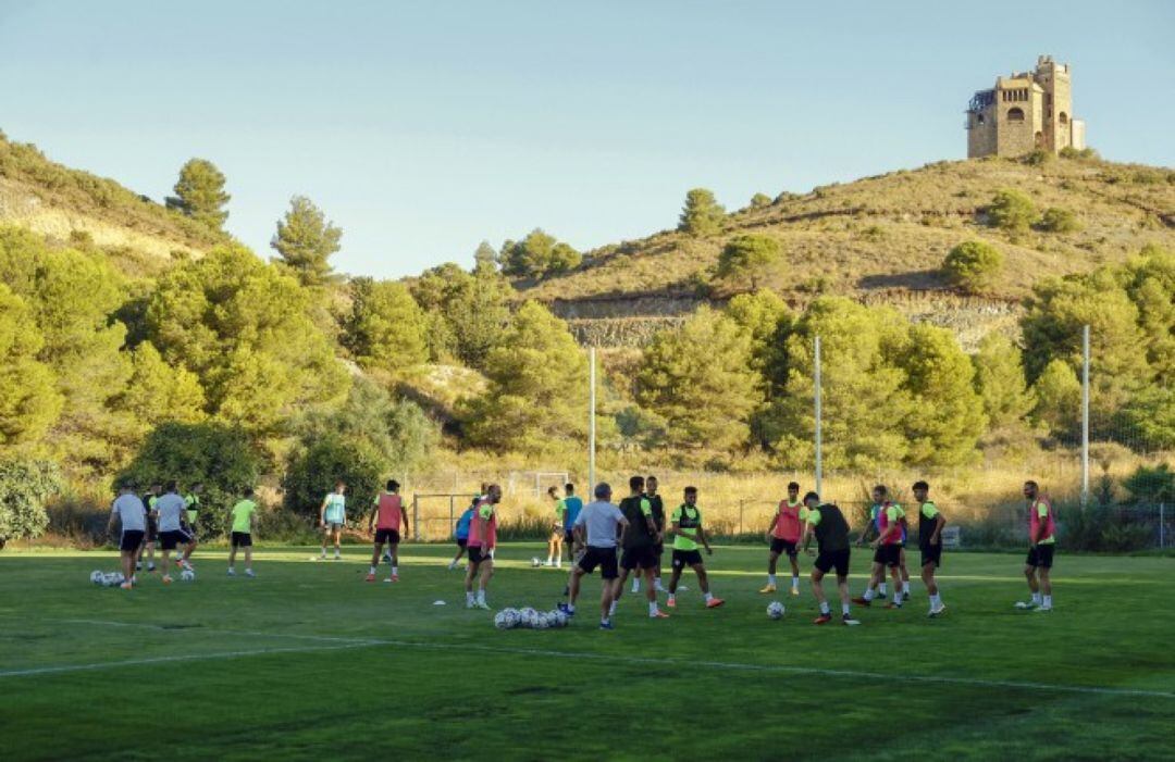 El Málaga CF en la concentración del año pasado en Alhaurín. 