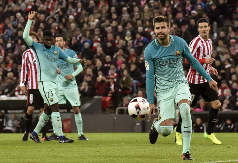 Piqué durante el Athletic-Barcelona de octavos de Copa del Rey