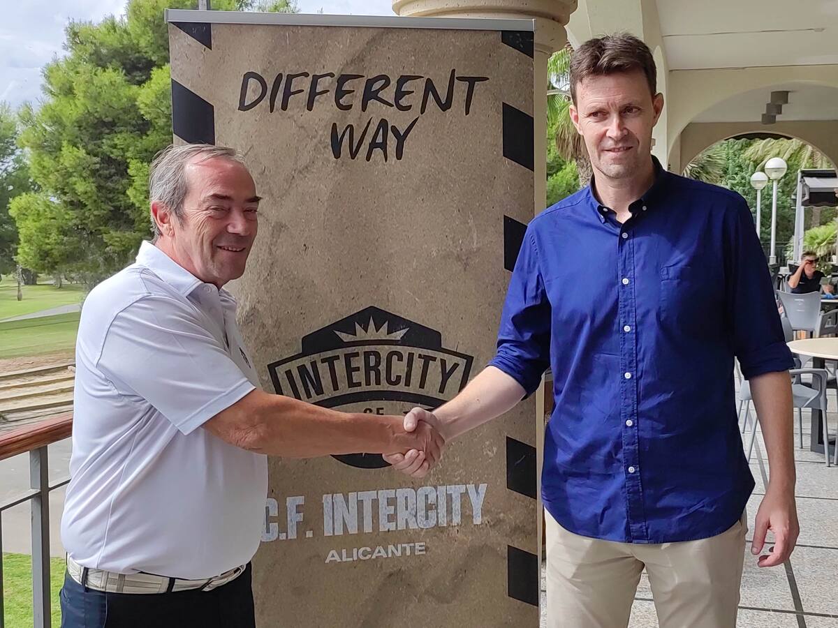 El Intercity y el Club de Golf Bonalba firman un acuerdo para la construcción de un campo de entrenamiento