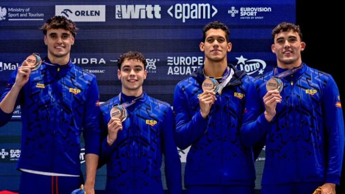 Sergio De Celis y Hugo González se cuelgan el bronce en el 4x50 estilos