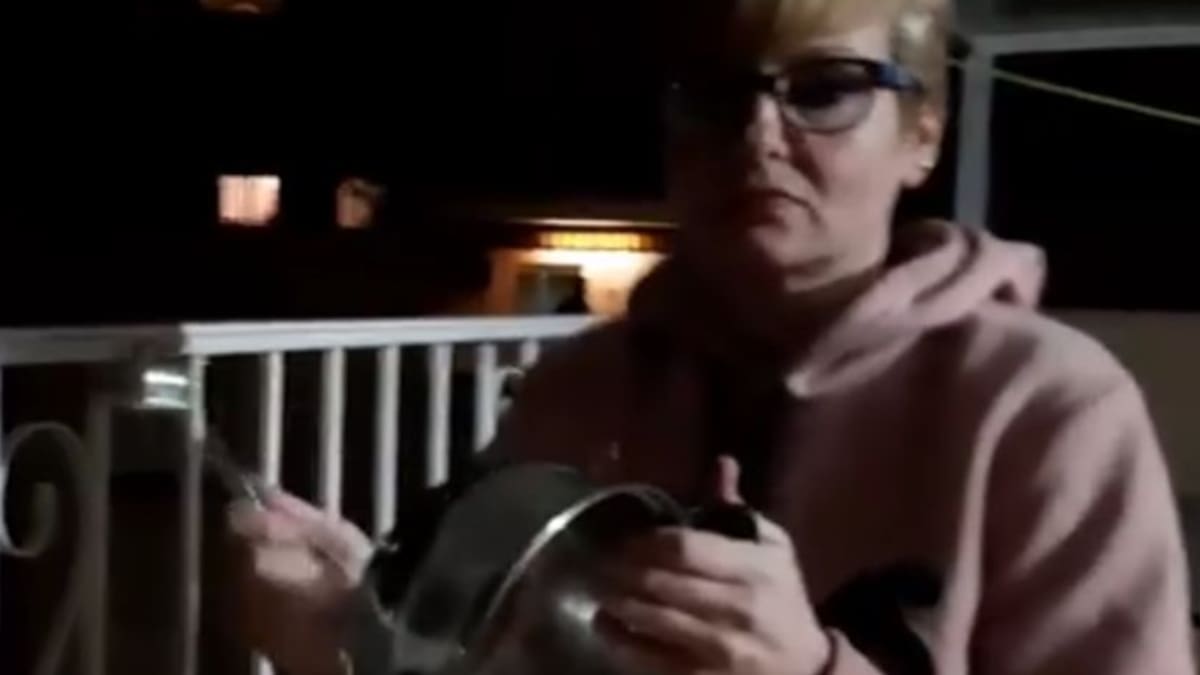 El sonido de las cacerolas calienta Jaén horas antes de la manifestación de este domingo