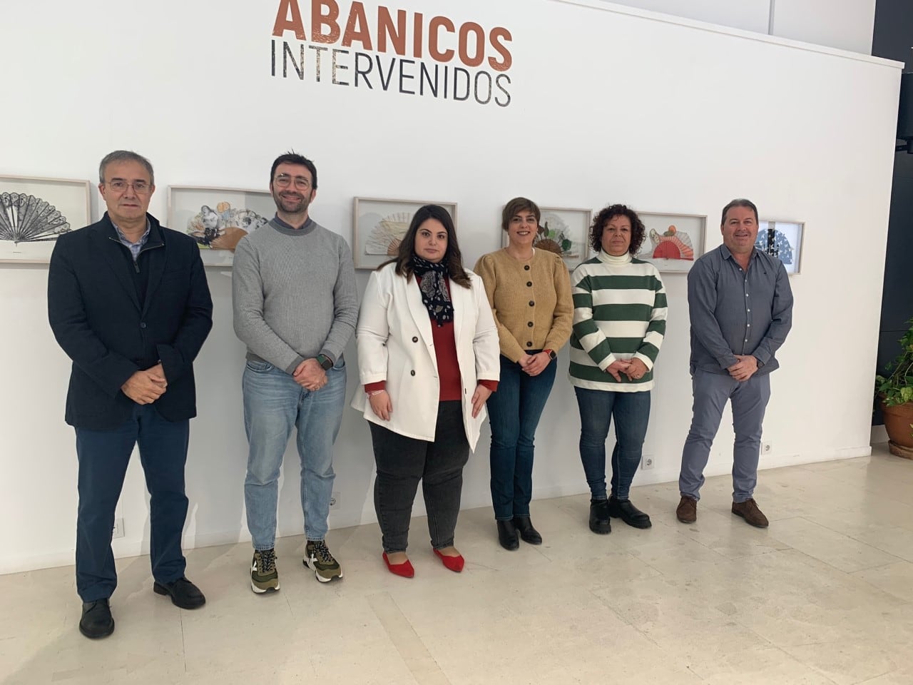 Inauguración de la muestra &quot;Abanicos intervenidos&quot; de la Fundación Antonio Pérez, en el auditorio de Tarancón (Cuenca)