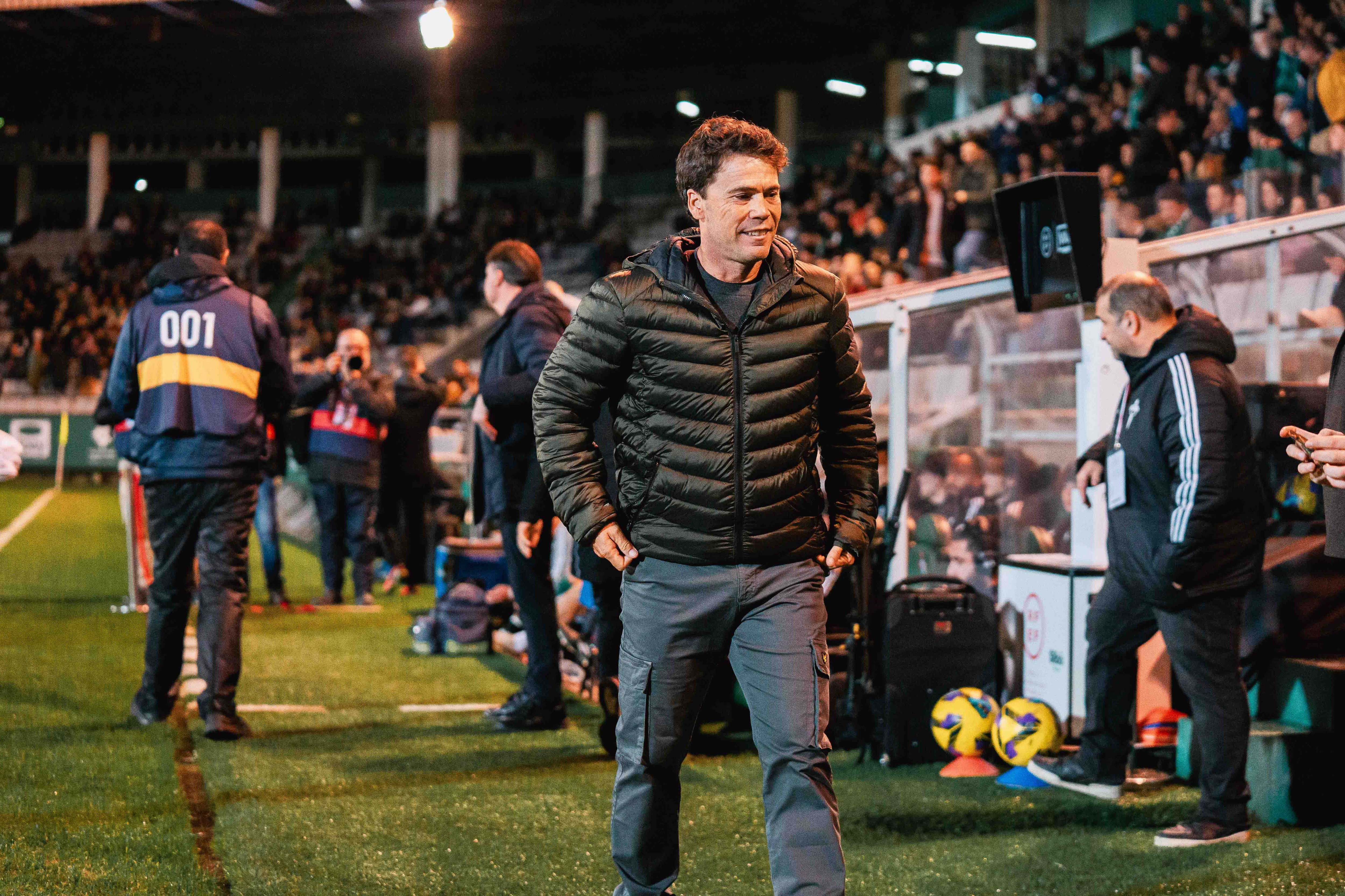 El entrenador catalán del equipo rojiblanco en la banda del Estadio de A Malata, donde el Almería goleó 1-4 en el choque de la primera vuelta.