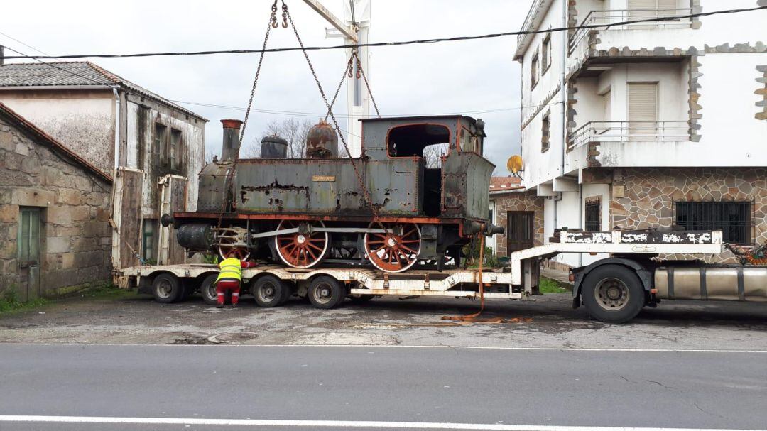 Momento de la carga de la Sestao en Padrón