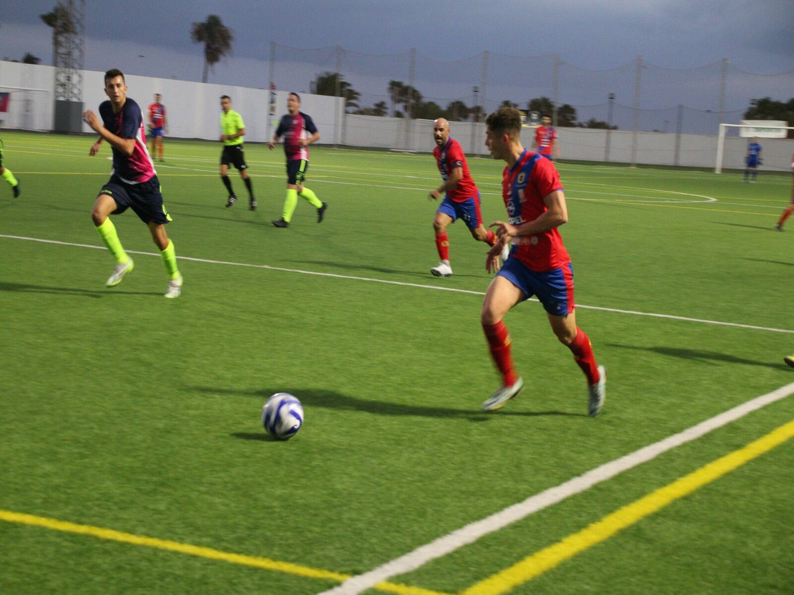 Uno de los entrenamientos de la UD Lanzarote.