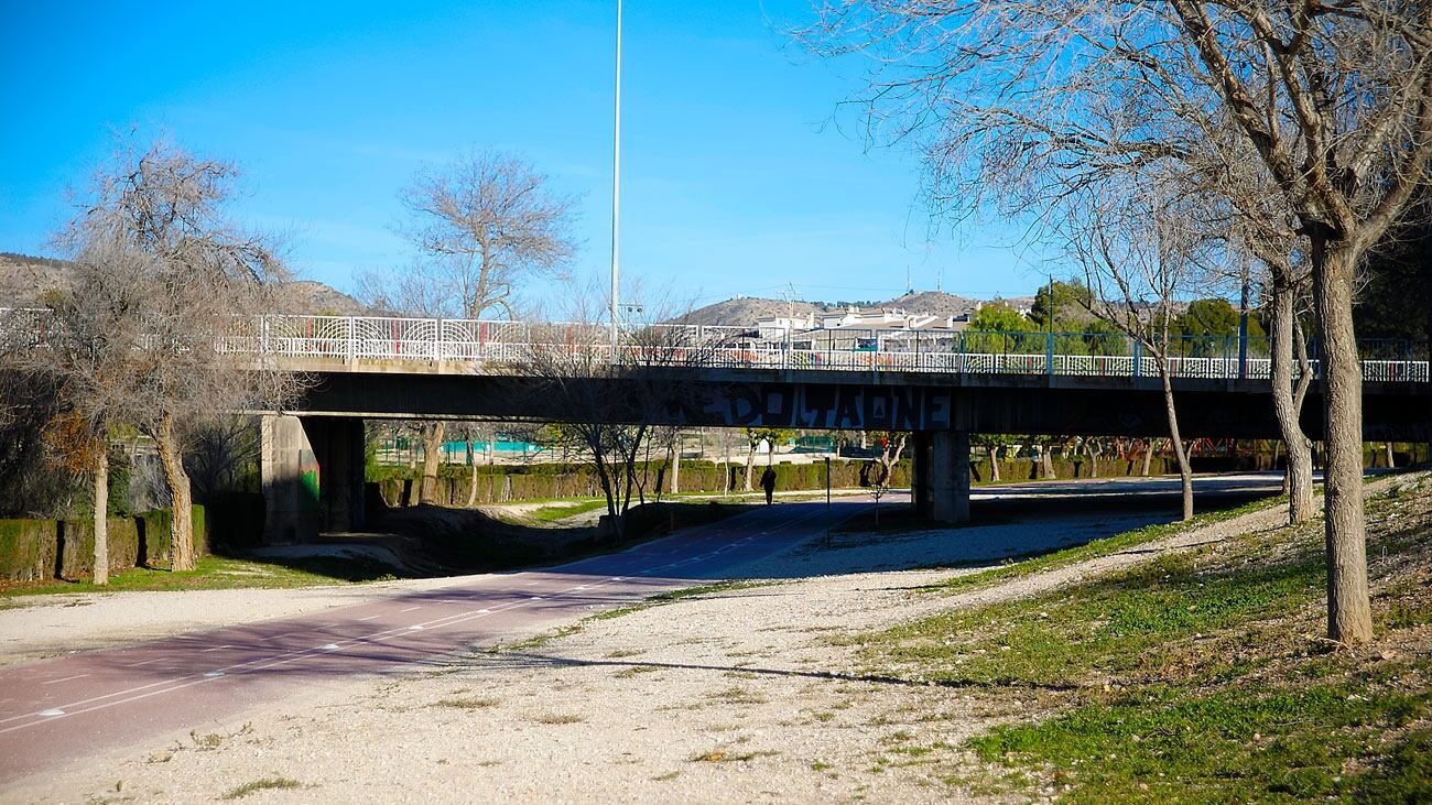 Fue construido en 1984