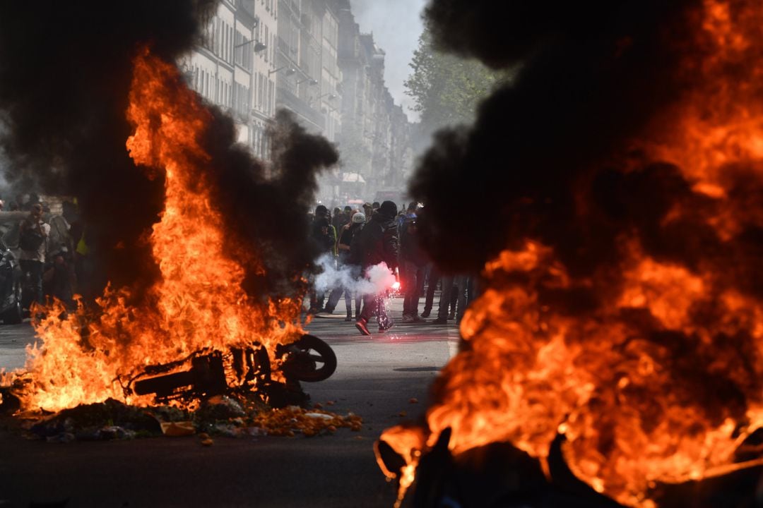 Disturbios entre radicales y policía en el ultimátum a Macron de los &#039;chalecos amarillos&#039;