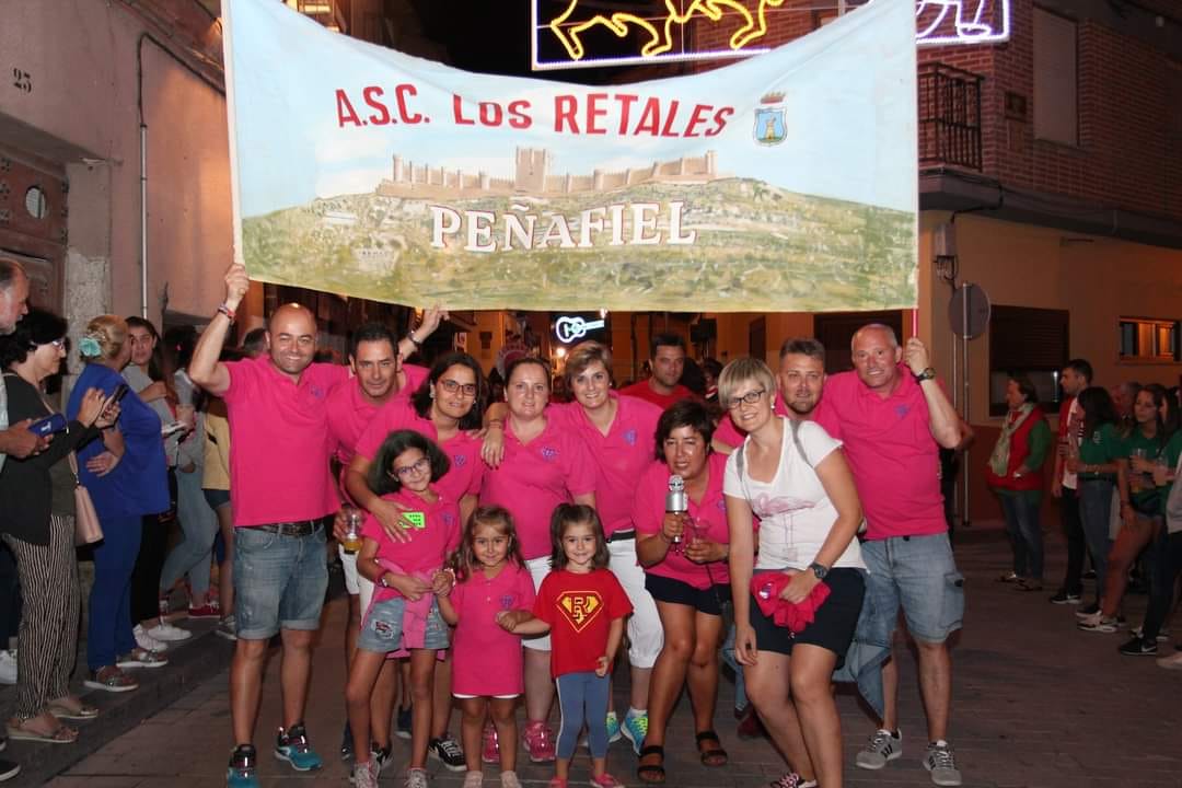 La peña &#039;Los Retales&#039; es una de las asociaciones de la localidad que hace disfrutar a todos los presentes durante los San Roques