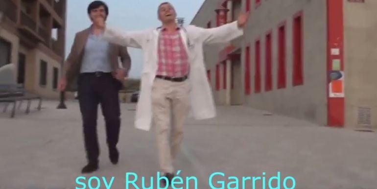 Rubén Garrido, alcalde de Oyón, en su famoso vídeo electoral